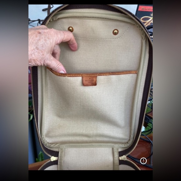 Louis Vuitton Excursion Bag - Picture 11 of 15